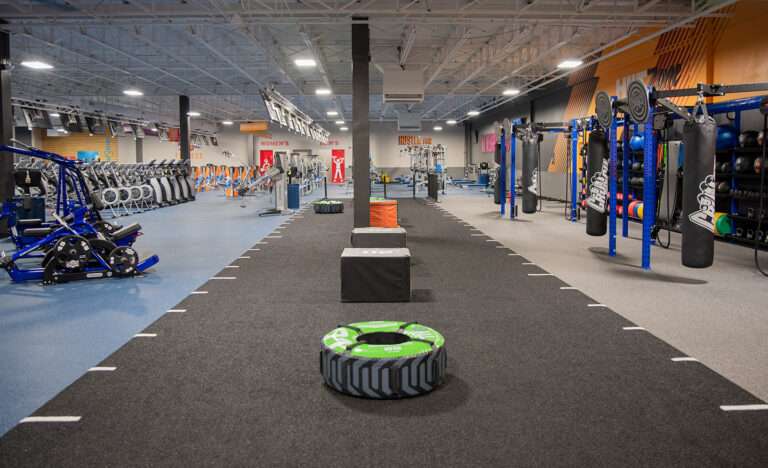 workout section at crunch fitness gym