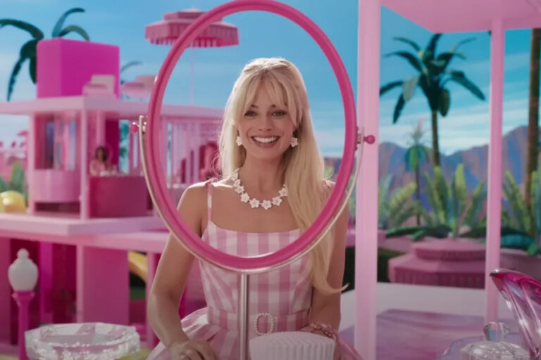 Brands In Movies - Barbie smiling at mirror